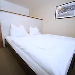 Lesni מלון 3*